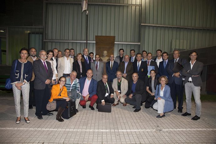 Participantes en la clausura