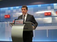 Jiménez dice que Barcina "está en tiempo de descuento" e insiste en que el PSN no acordará un Gobierno con Bildu