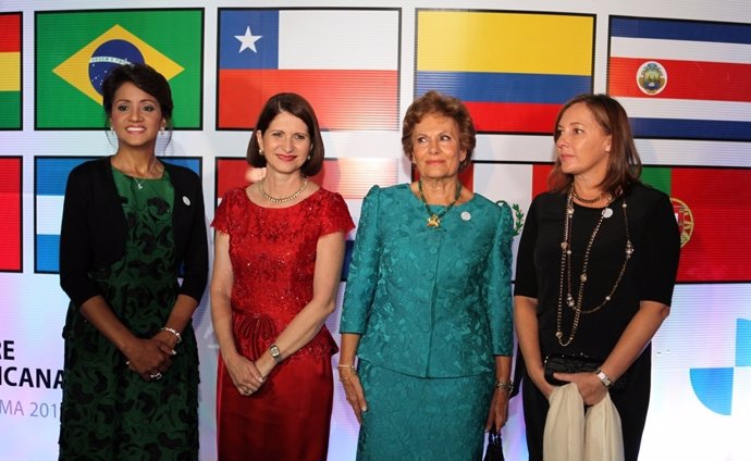 Primeras Damas de Panamá, República Dominicana, Portugal y España
