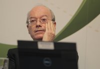 El IEE apuesta por recortar la prestación de paro inicial