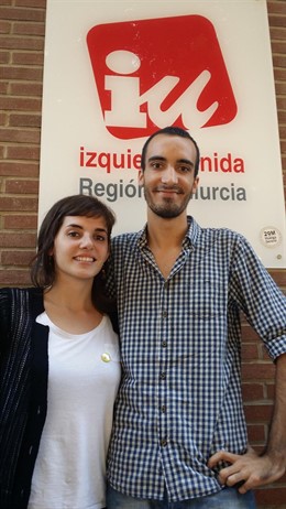 Javier Babakrjail, y su predecesora Lucía Martínez