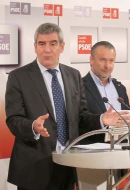 El portavoz socialista de Justicia en el Congreso, Julio Villarrubia