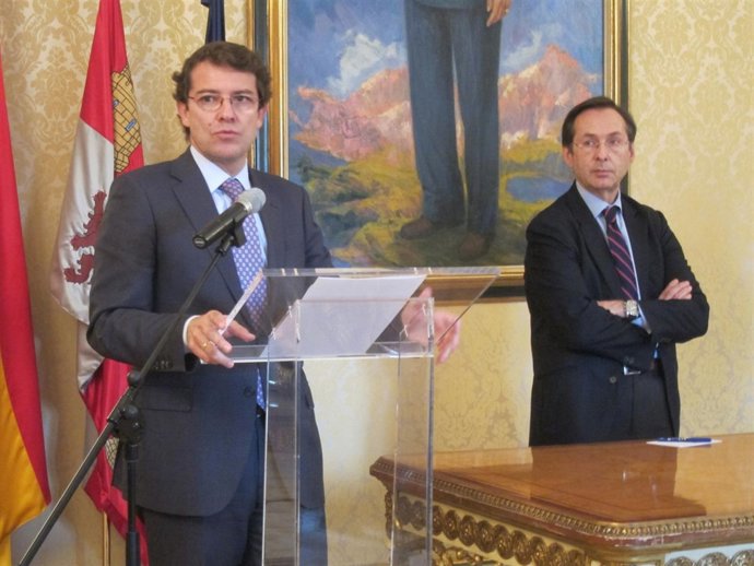  Mañueco Presenta Al Secretario General De Cooperación, Gonzalo Robles