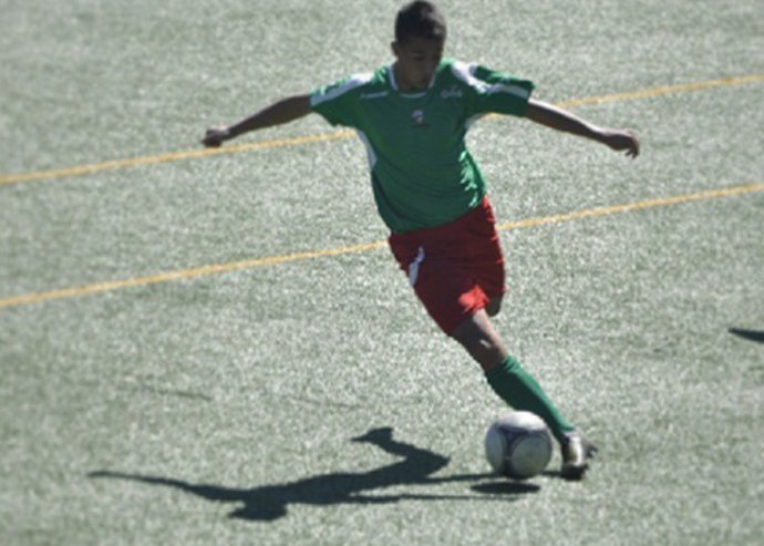 Los niños que practican deporte tienen mejores notas en el colegio