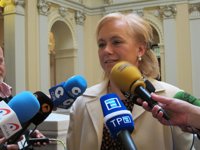 Mercedes Fernández (PP) lamenta el fallecimiento de Antonio Suárez, "figura clave del arte contemporáneo"