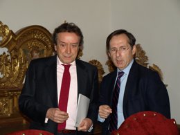 De Santiago-Juárez (I) y Gonzalo Robles (I)