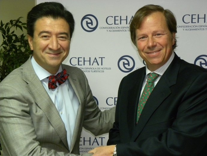 Foto acuerdo Intermundial y CEHAT