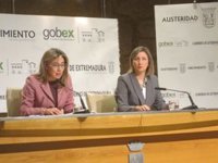 La vicepresidenta de Extremadura señala que aunque "no" guste "hay que acatar" la sentencia