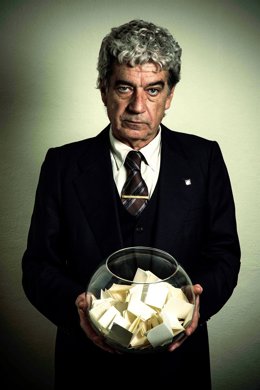 Película Democracias de Borja Cobeaga