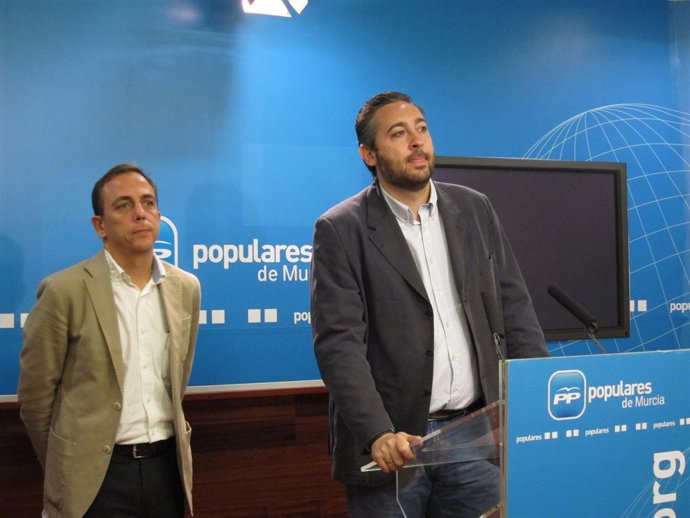 Martínez y Espejo, en rueda de prensa
