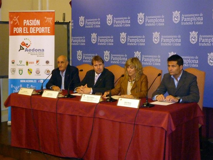 Presentación de las actividades en la Plaza del Castillo este sábado.