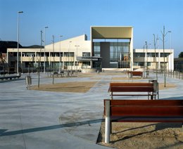 Fachada Principal Y Plaza Del Ayuntamiento De Cuarte De Huerva
