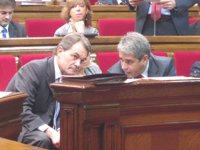 Mas justifica su saludo a Rajoy por educación y para no crear "tensión añadida"