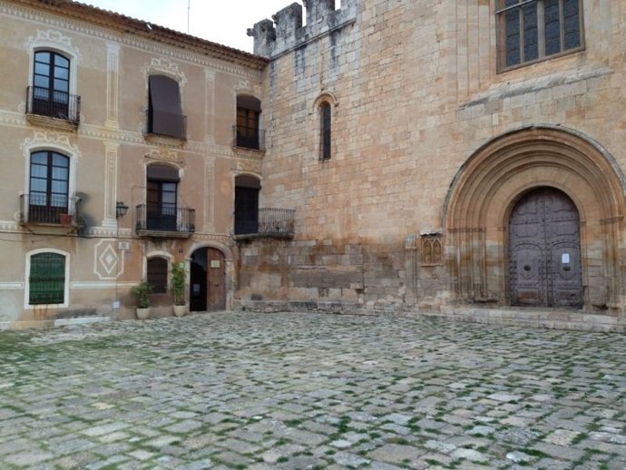 Plaza de la Iglesia de Santes Creus