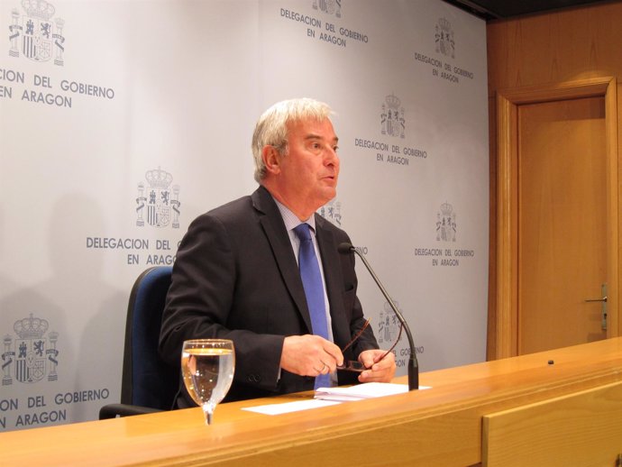El delegado del Gobierno en Aragón, Gustavo Alcalde, en rueda de prensa