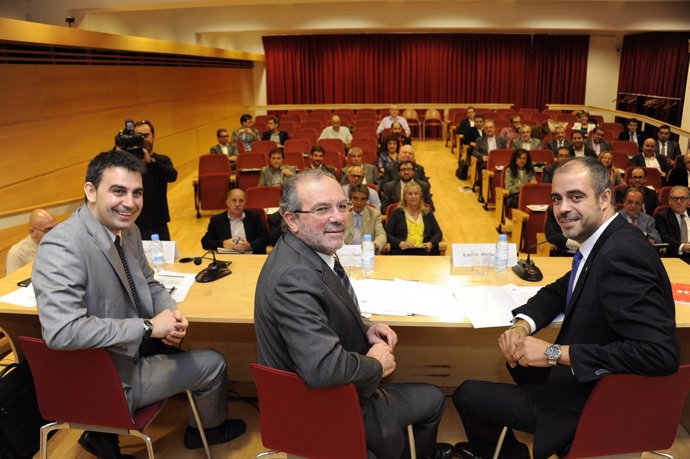 Reunión de la Associació Catalana de Municipis (ACM) en la Diputación de Lleida