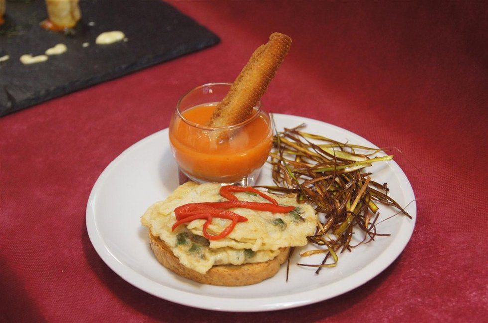 Tapa                 