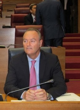 Alberto Fabra en la sesión de control de las Corts 