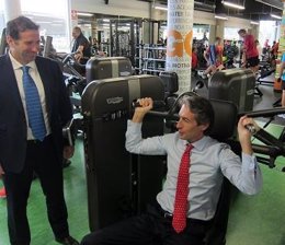 Inauguración del centro deportivo Go Fit en Santander