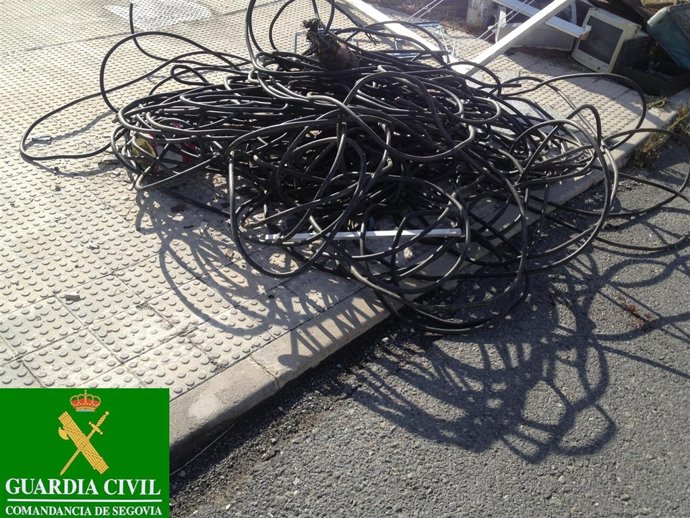 Cable intervenido por la Guardia Civil.