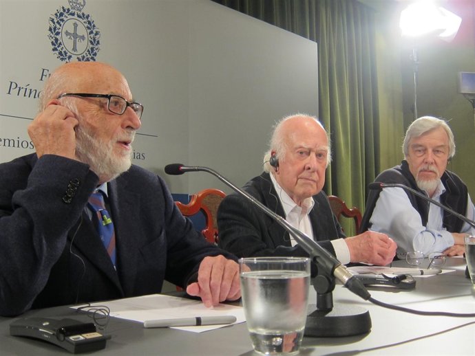 Françoise Englert, Peter Higgs y Rolf Heuer