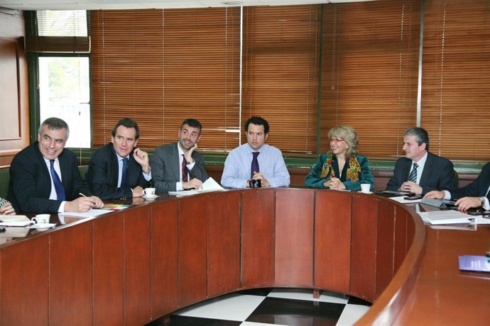 Reunión del Puerto de Barcelona y el Govern con Cecilia Álvarez