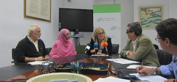 Aminetu Haidar interviene este viernes en una jornada en la UPO