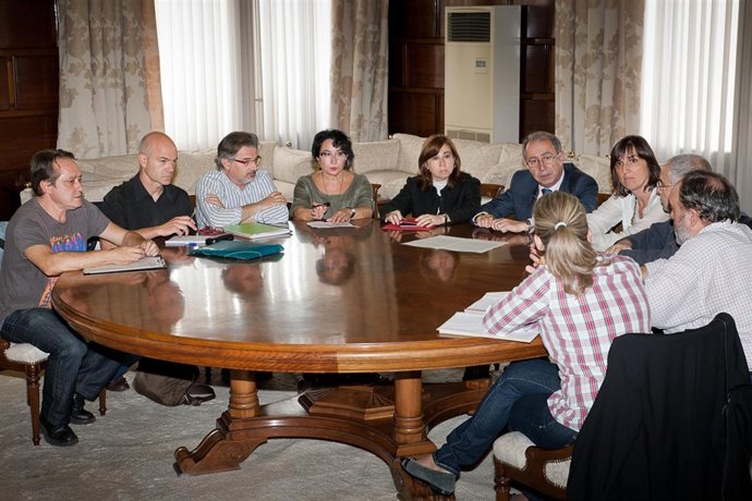 El vicealcalde, Ranera y sindicatos firman el Acuerdo en Materia de Personal