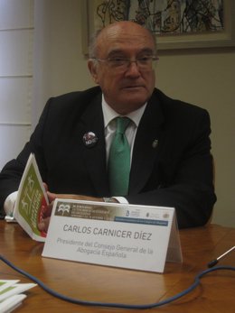 Carlos Carnicer