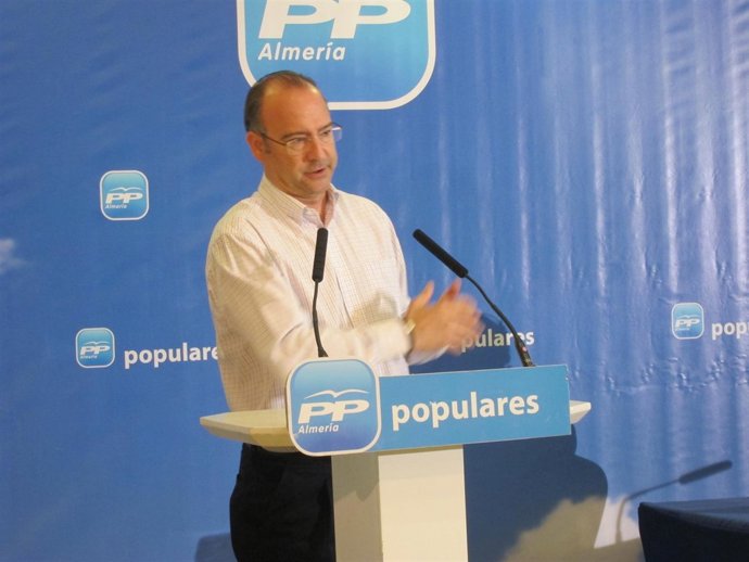 Rodríguez-Comendador interviene en la junta directiva provincial