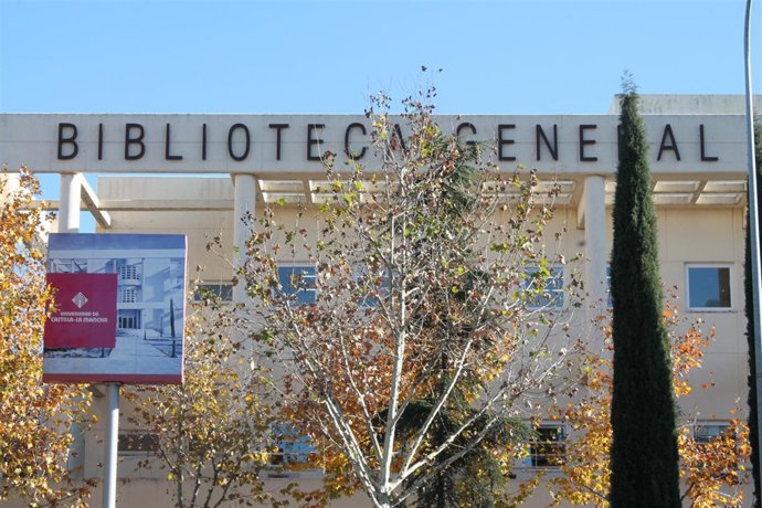 BIBLIOTECA UCLM CIUDAD REAL