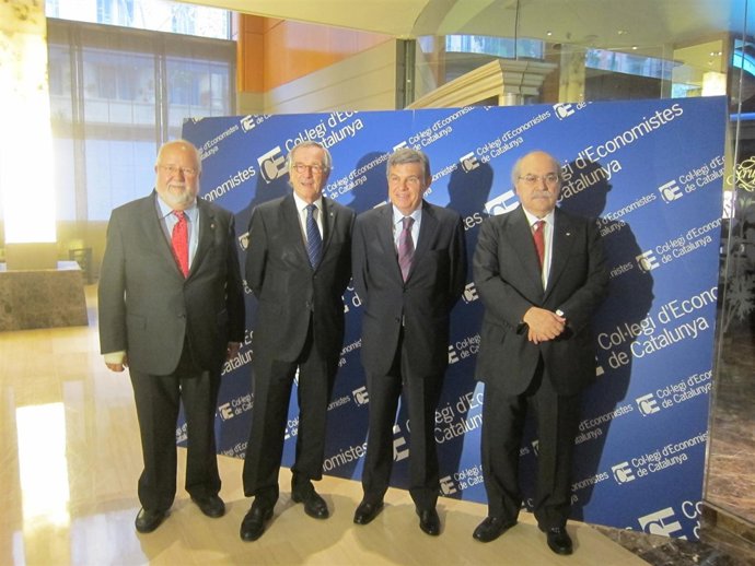 S.Esteve, X.Trias J.B.Casas y A.Mas-Colell