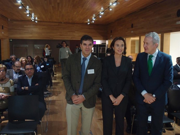 Gamarra, Del Río y Yangüela, antes de abrir el congreso        