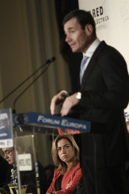 Carme Chacón y Tomás Gómez en un desayuno