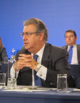 El presidente del PP-A, Juan Ignacio Zoido, en un Comité Ejecutivo del PP-A