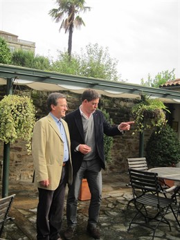 Vence (izquierda) y Besteiro (derecha) en el primer encuentro PSdeG y BNG