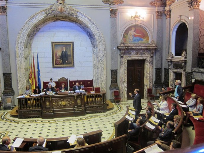 Calabuig y Ribó pidiendo la palabra a Barberá tras su intervención 