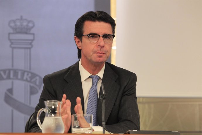 José Manuel Soria (Industria) tras el Consejo de Ministros
