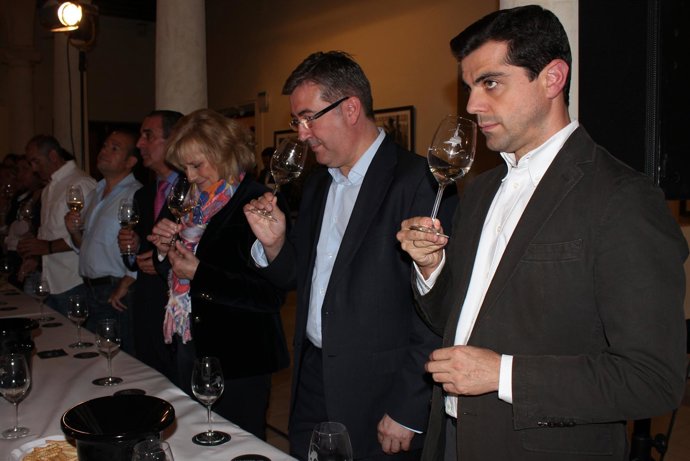 Marín en la noche del vino