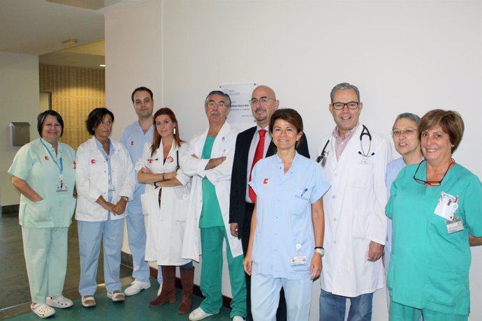 Pascual, junto a miembros del Servicio de Cardiología