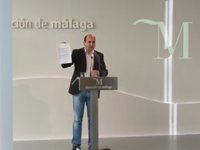 El PSOE exige a Bendodo la destitución en Diputación de Oblaré, Caracuel y Armijo