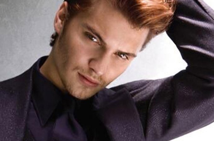 Luke Grimes el hermano de Christian Grey