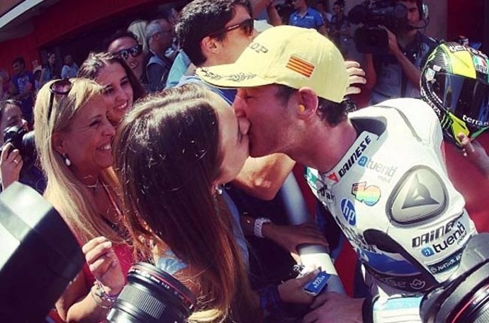 Pol Espargaró y Carlota Bertrán