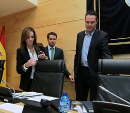 Silvia Clemente, antes de su comparecencia en las Cortes regionales