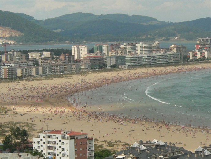 Playa De Laredo