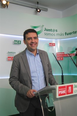 Mario Jiménez, hoy ante los medios