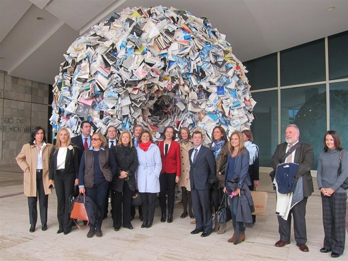 Representantes de la Comisión de Cultura del Senado en la Cidade da Cultura
