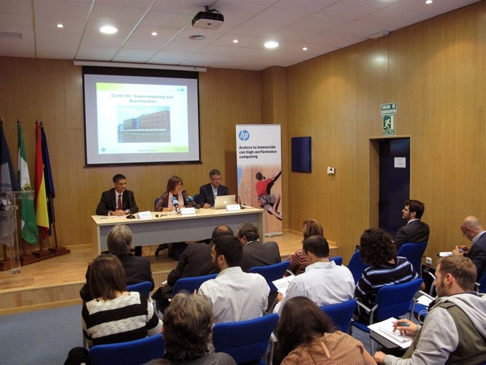 Presentación en el Centro de Supercomputación de UMA