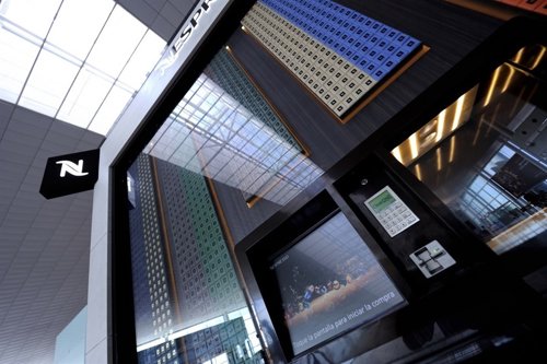 Nespresso Cube, máquinas expendedoras de cápsulas                  