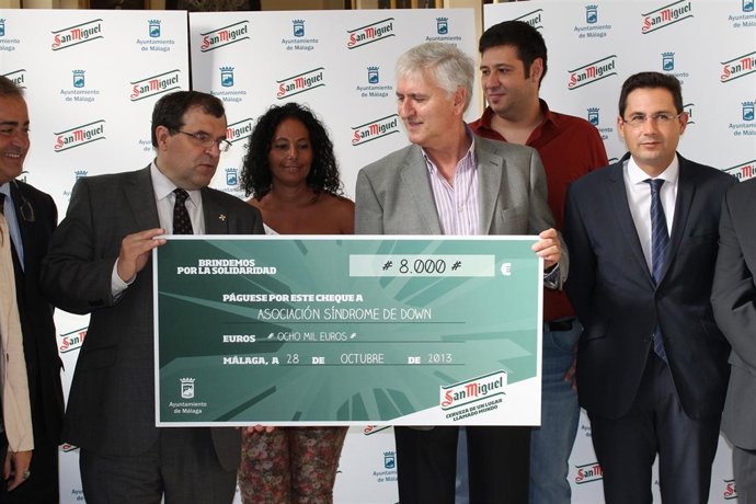 Entrega premio San Miguel y Málaga Solidarios 2013